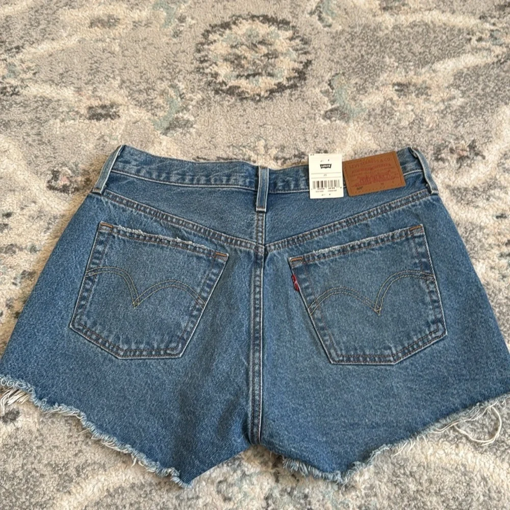 Levi’s 501 High Rise Shorts - Picture 6 of 13